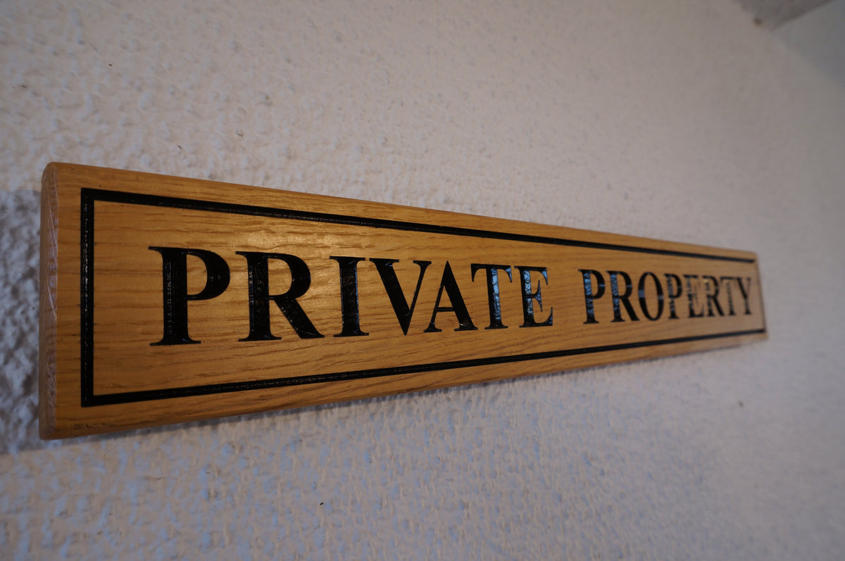 Solid Oak Estate Gate Sign. (L 52cm : H 7.7cm : D 2.5cm..)