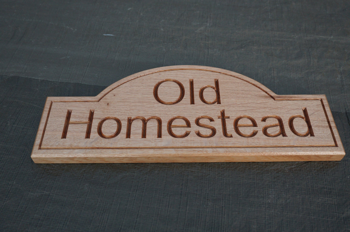Solid Oak Half-Crescent House Name Sign (L 49cm : H 19.5cm : D 2.5cm.)