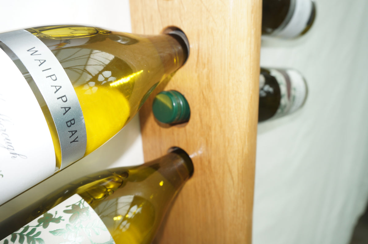 Live Edge Wall-mounted Wine Rack, Solid Oak (6 bottle)