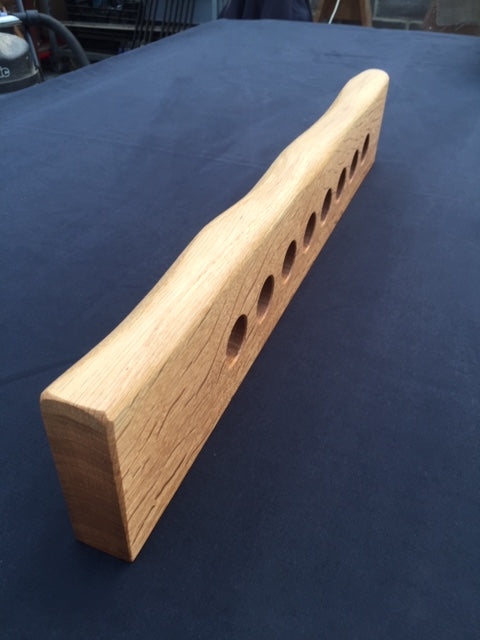 Live Edge Wall-mounted Wine Rack, Solid Oak (8 bottle)