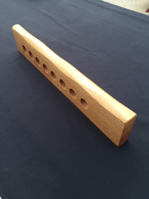 Live Edge Wall-mounted Wine Rack, Solid Oak (8 bottle)