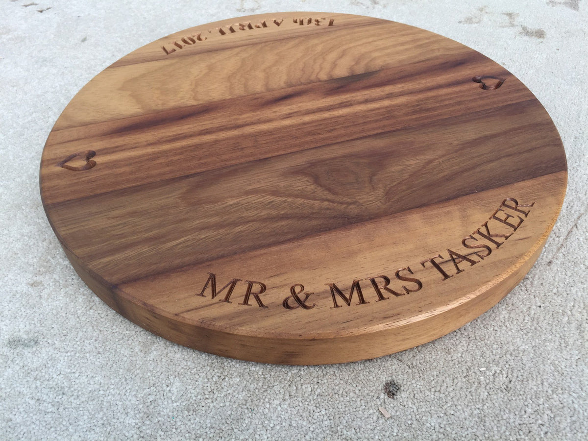 Bespoke engraved solid oak / walnut large round cake / cheese board gifts &amp; accessories handcrafted from sustainable wood by The Fine Wooden Article Company.
